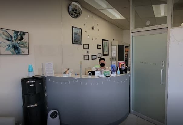 Pacific Highway Dental dentists in Kent, WA - photo 2