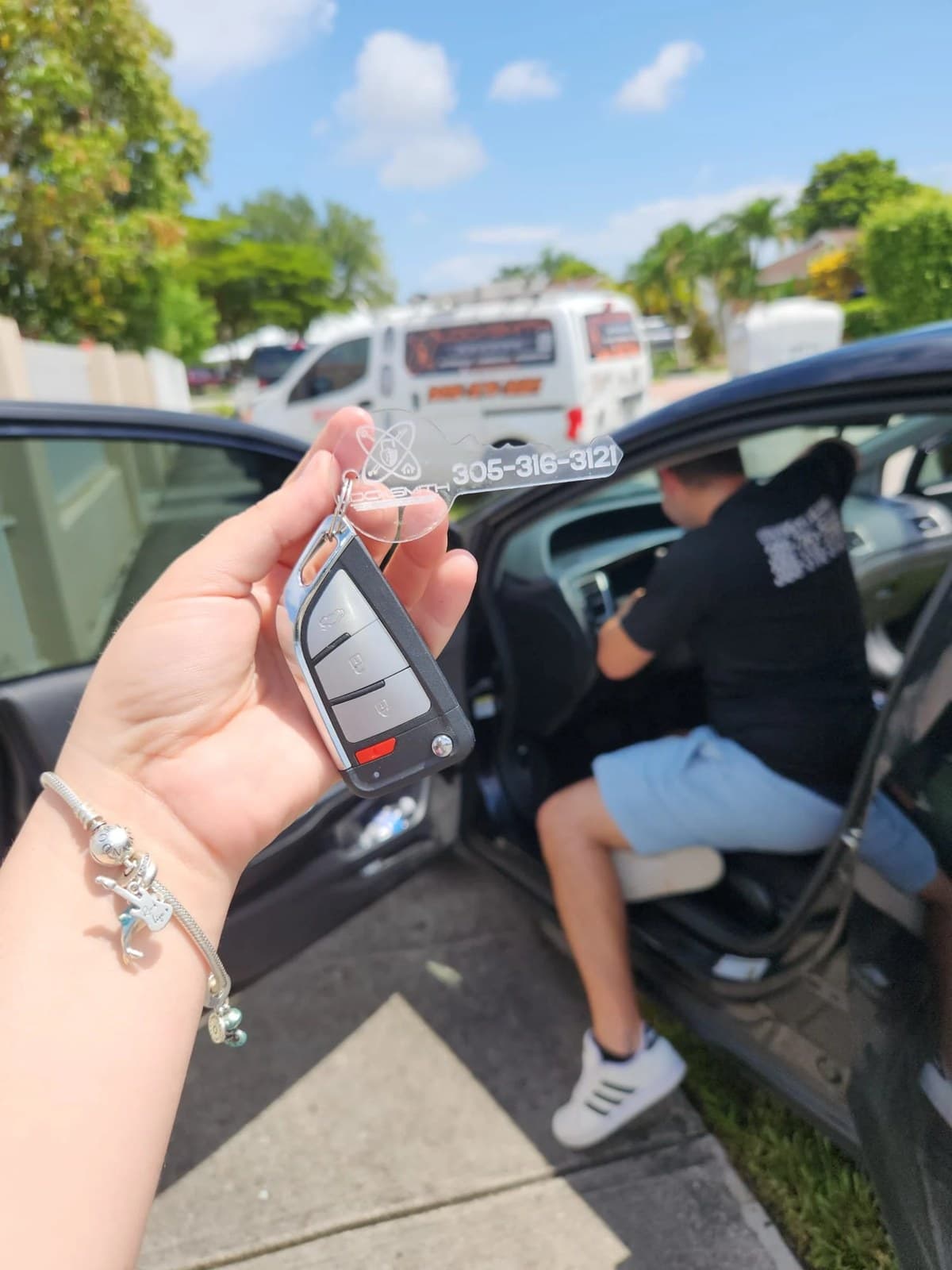 Locksmith Near Me Florida locksmiths in Miami, FL - photo 3