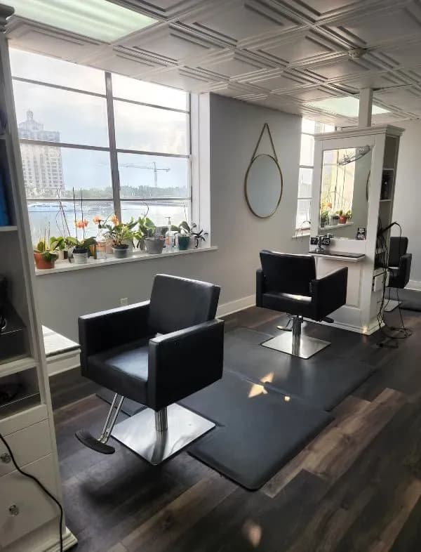 Roots Southern Salon