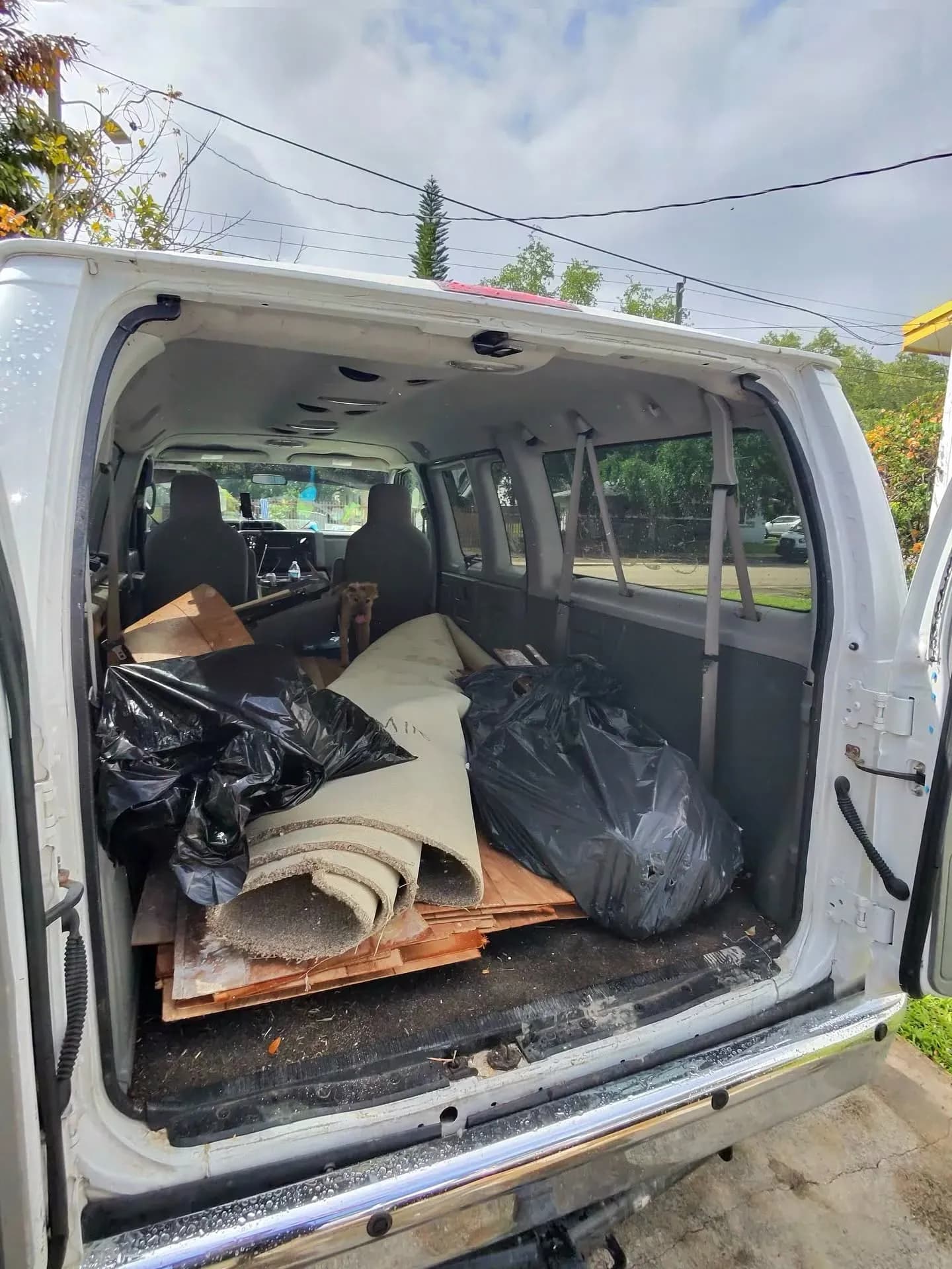 Junky Jan Junk Removal & Hauling Services junk removal in Hollywood, FL - photo 8